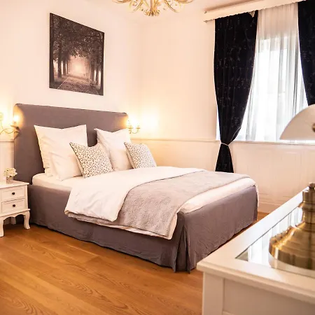 Elegant With Pool ヴィラ