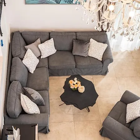 Elegant With Pool Villa