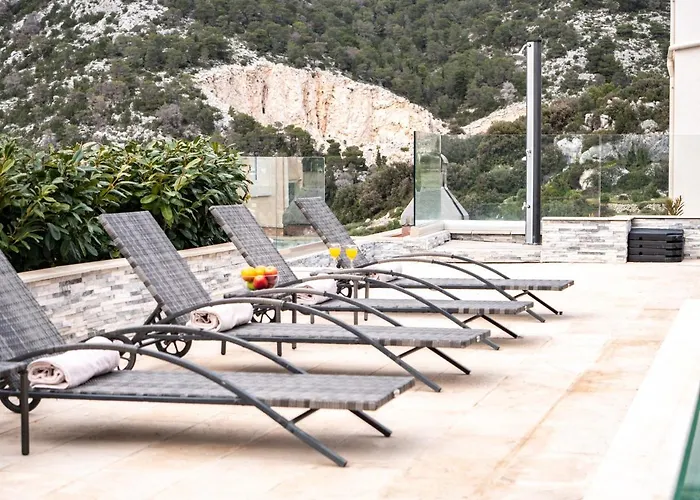 Villa Elegant With Pool *