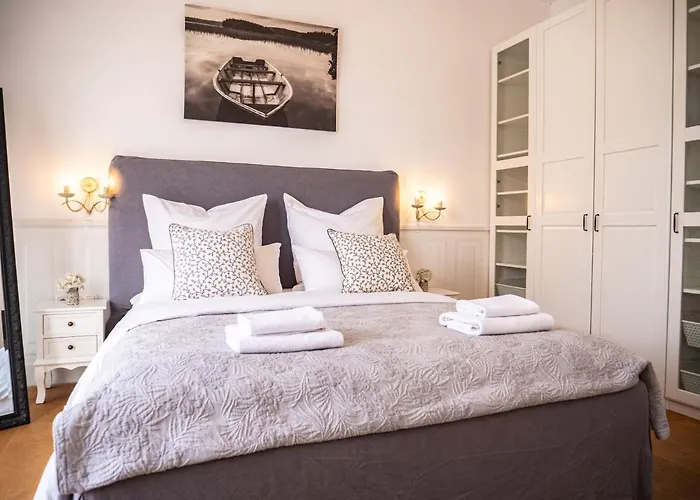 Elegant With Pool * Hvar Town